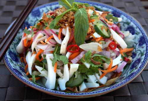 marinated onion squid salad