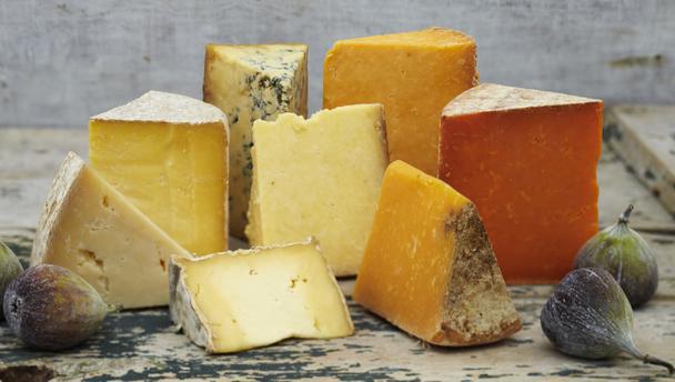 каким сыром можно заменить пармезан