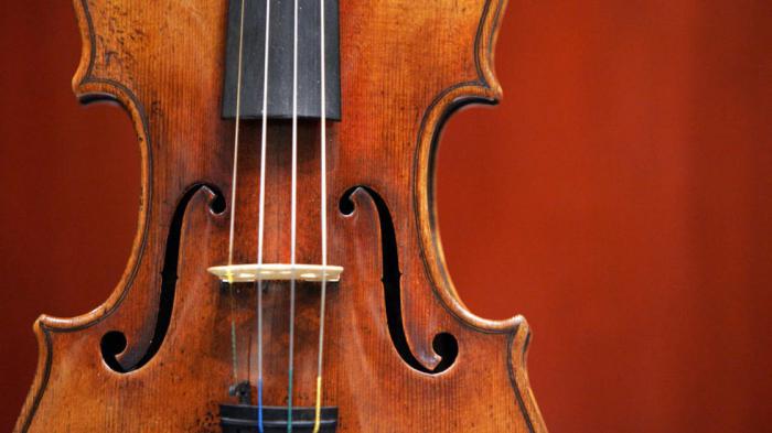Сколько струн у скрипки Страдивари