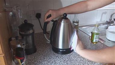 как почистить чайник из нержавейки