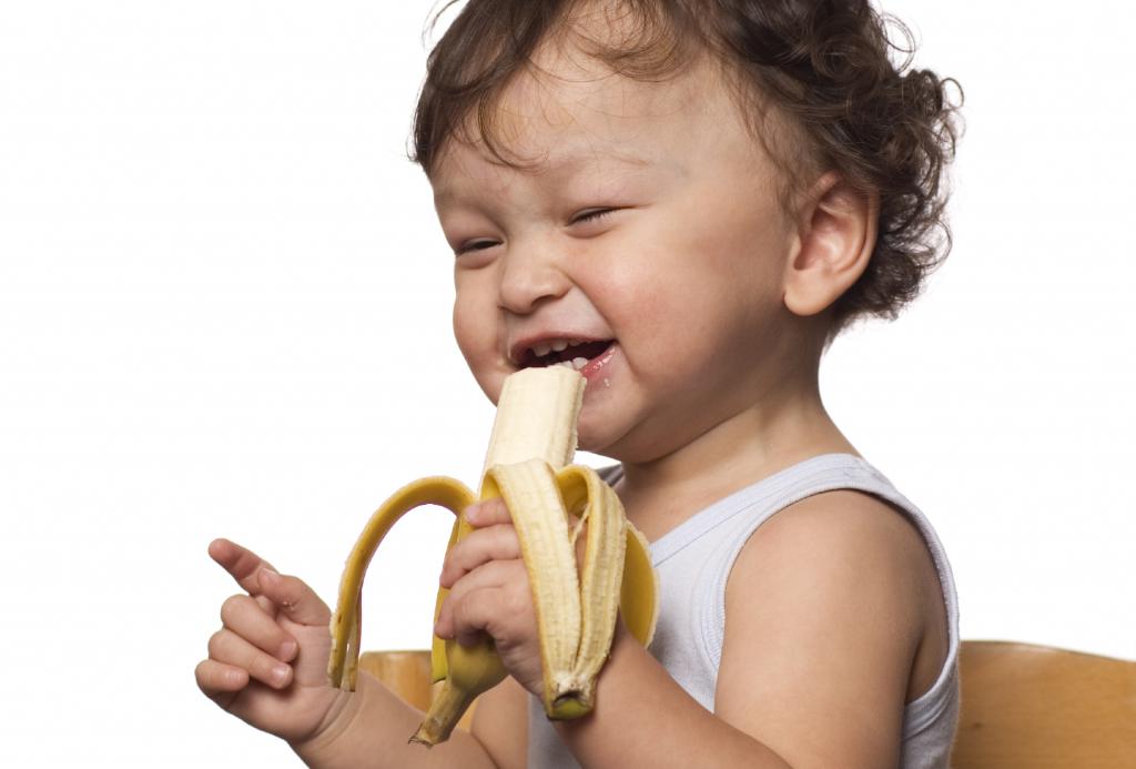 скольки месяцев можно давать банан ребенку