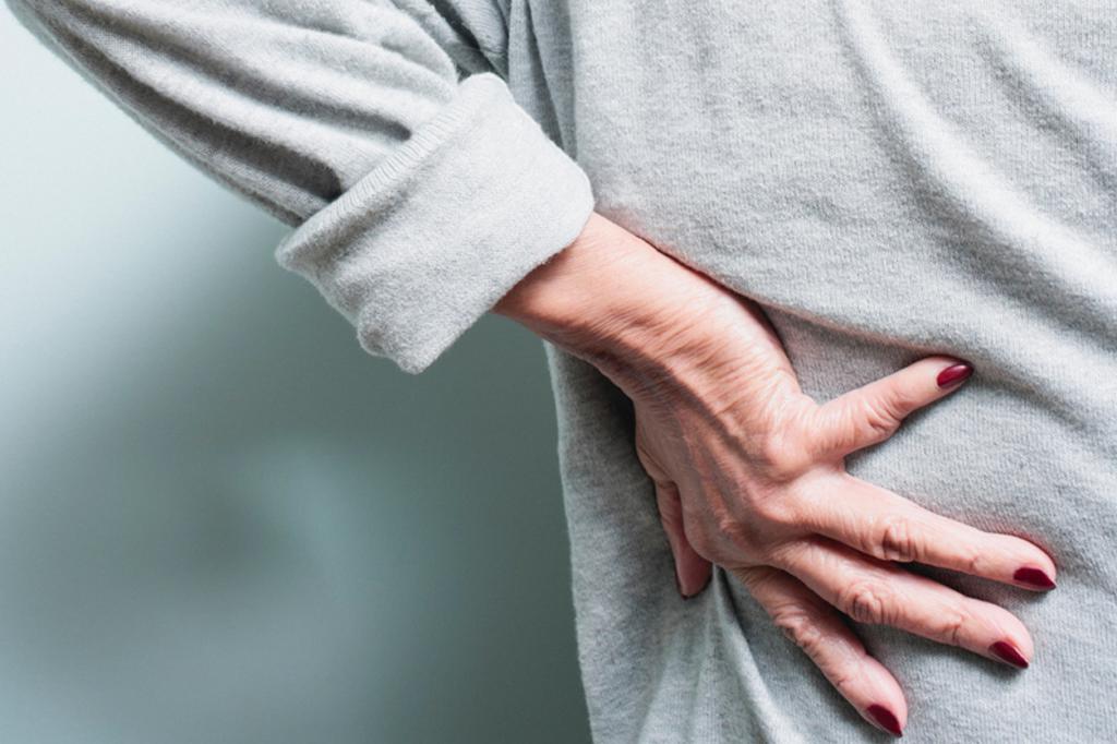Боли в пояснице и кишечнике: основные причины болевых ощущений