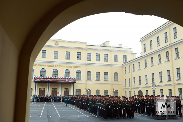 суворовское училище санкт петербург 