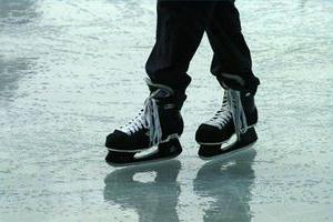 correct lacing of hockey skates photo