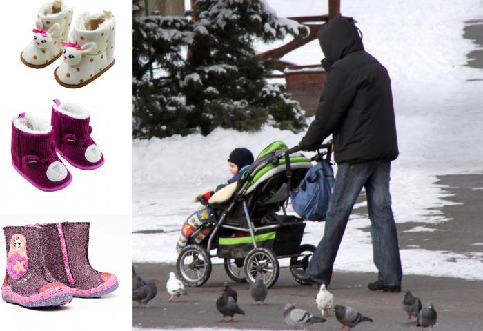 warmest winter shoes for children in a stroller