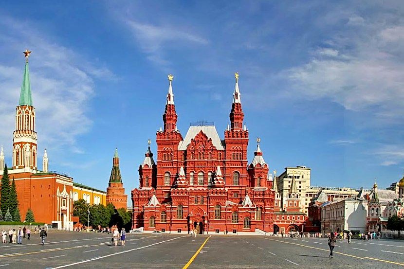 Строения на красной площади в москве фото и названия