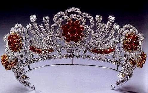 самая красивая корона королевы