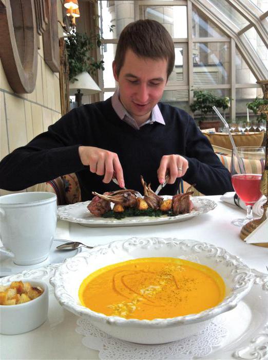 where you can eat tasty and inexpensive in Moscow