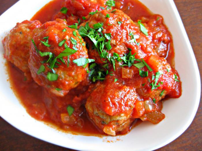 crockery meatballs in tomato sauce