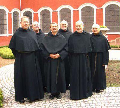 монашеские ордена 