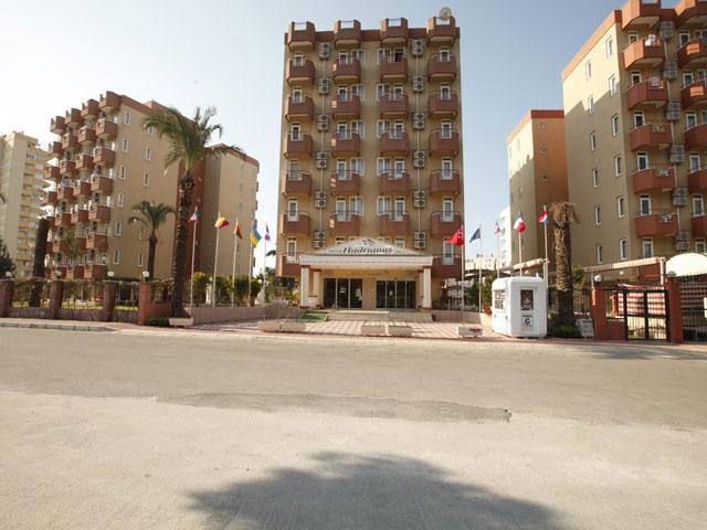 lara hadrianus hotel