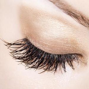 pregnancy and eyelash extensions pros and cons