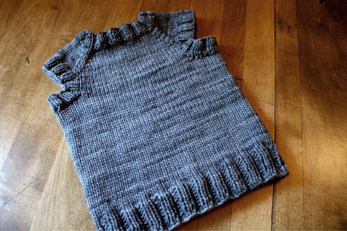 knitting vest for the boy