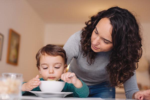 how to cook a healthy soup for a child at home