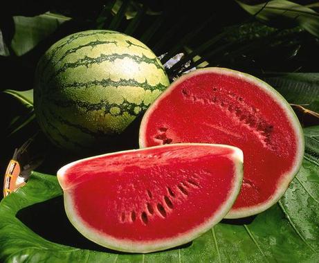 What are the vitamins in a watermelon