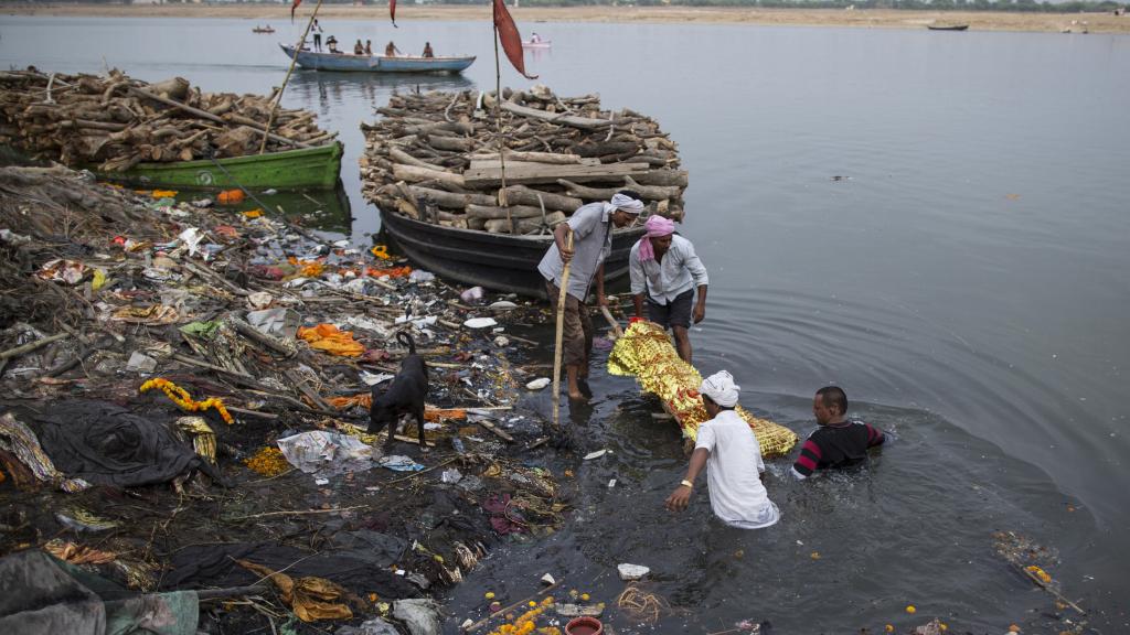 dangerous river ganges