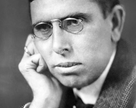 financier theodore dreiser reviews