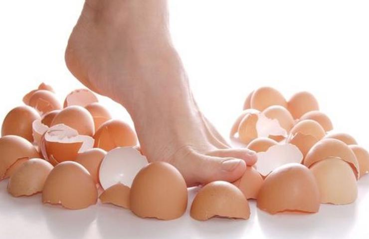 Eggshell for the treatment of heels