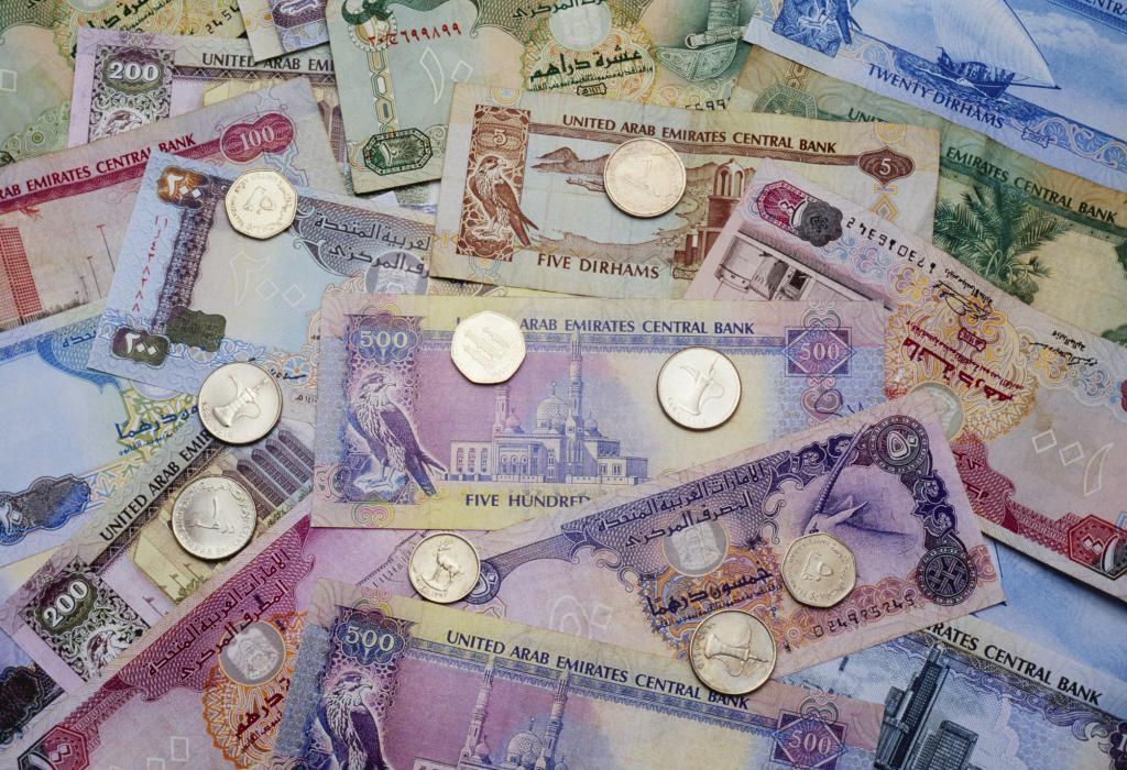 Деньги в Дубаи