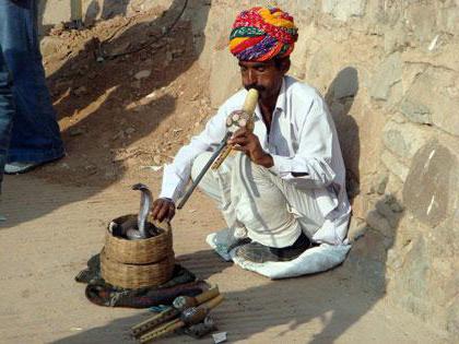 индийские музыкальные инструменты: флейта пунги