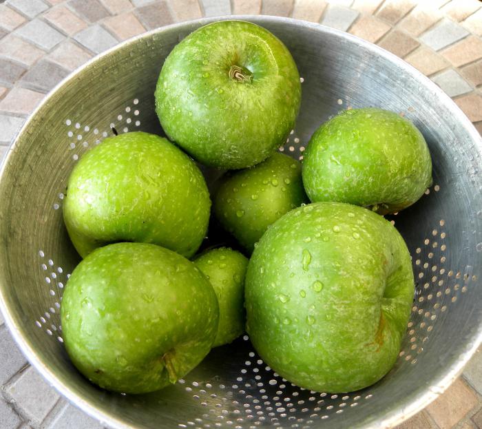 зеленые яблоки гренни смит