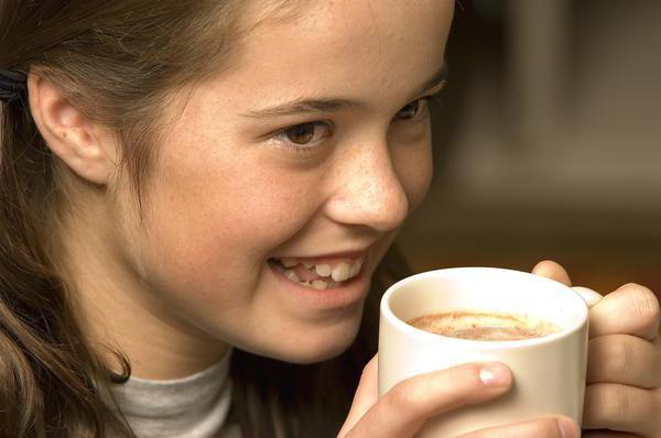 Is it possible for children to drink coffee and how it threatens