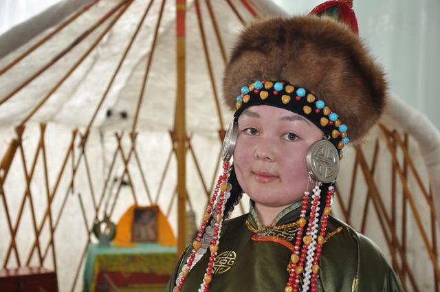 national jewelry of Buryat women