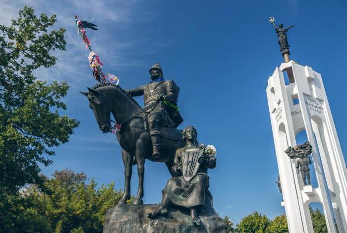 Monument to overexposure in Bryansk