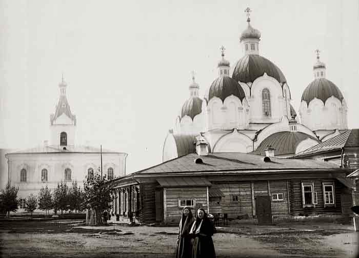 Монастырь до революции