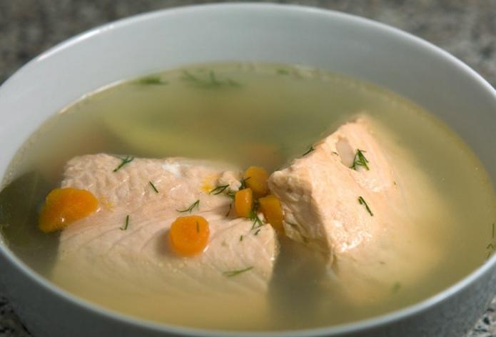 How to cook fish soup deliciously at home