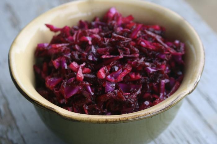 Pickled cabbage with horseradish