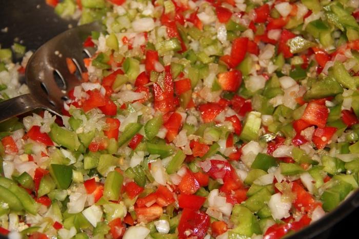 Sliced ​​tomatoes with onions