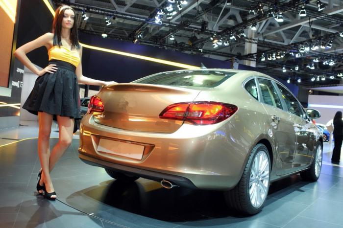 Opel Astra sedan отзывы