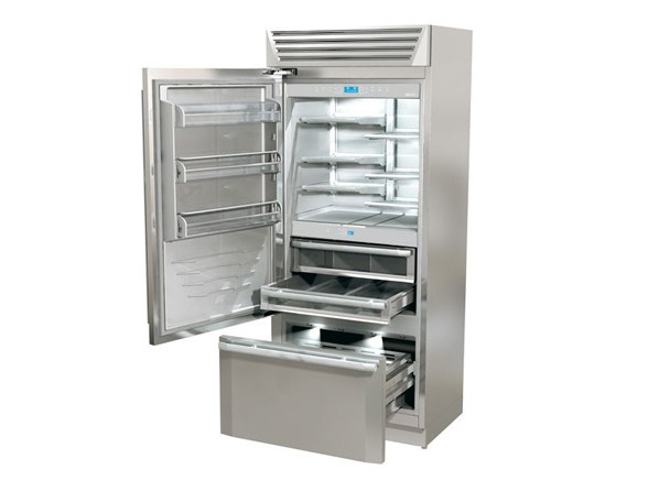 Встраиваемый холодильник Ariston