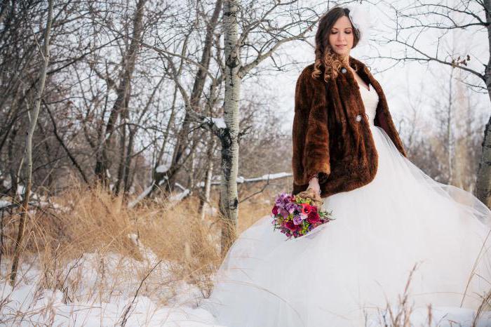 зимние свадебные платья с рукавами 