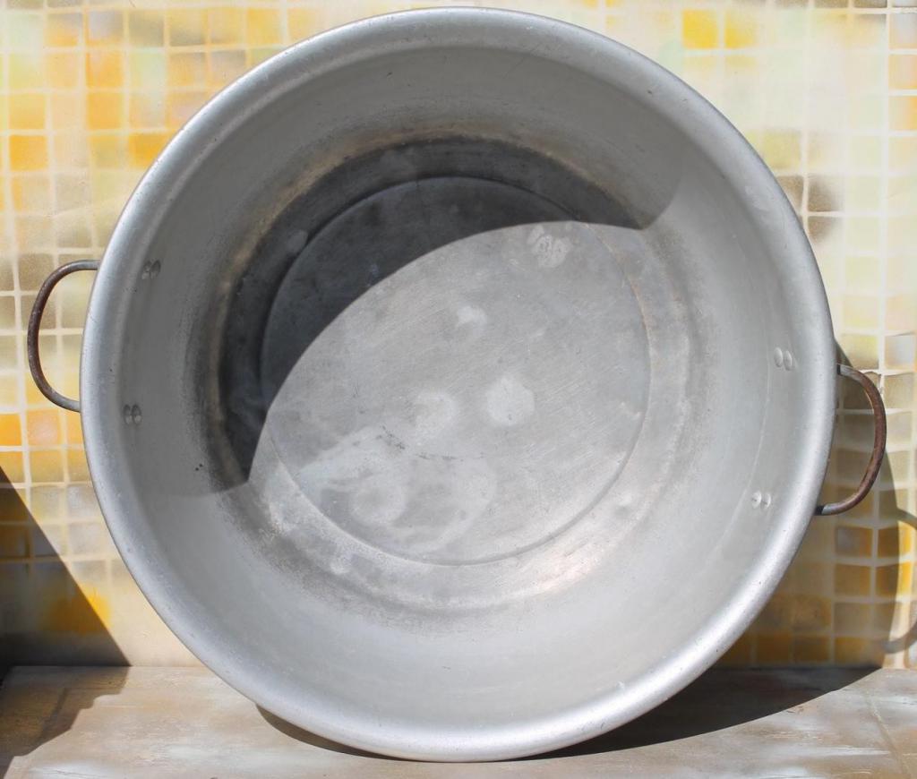 aluminum basin