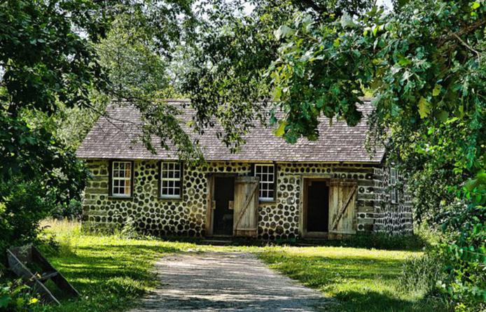 house of firewood and clay