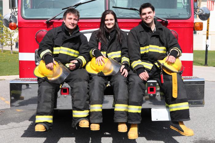 пожарные спасатели
