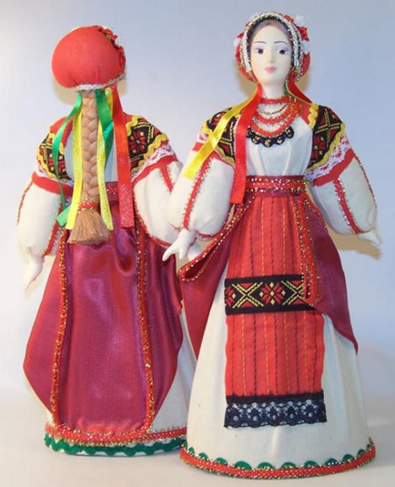 куклы в народных костюмах 