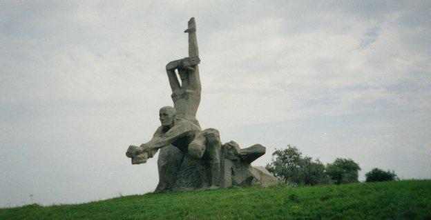 памятник змиевская балка