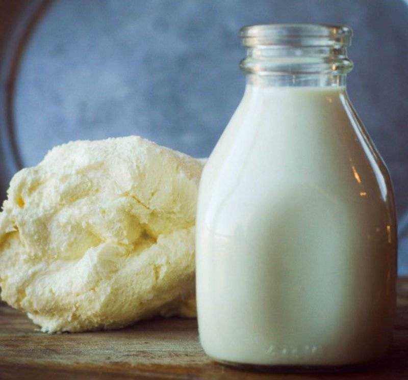 Пахта масла. Пахта молочная сыворотка. Что такое пахта и сыворотка. Пахта это молочный продукт. Молоко в кулинарии.