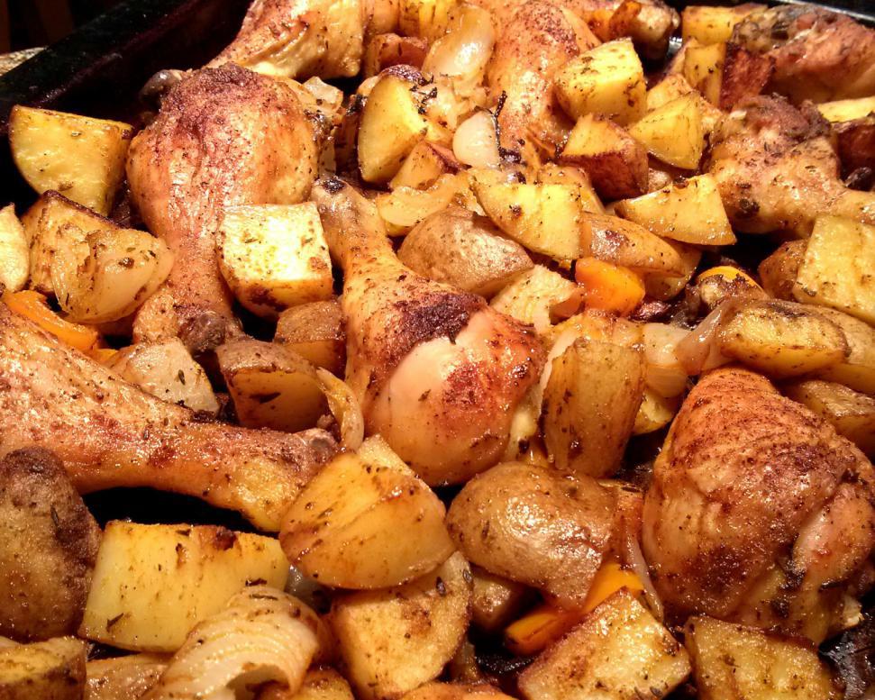 Фото курицы с картошкой в духовке фото