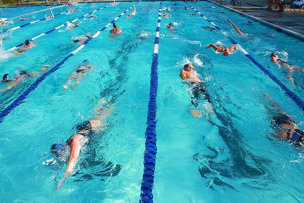 rules for visiting the outdoor pool