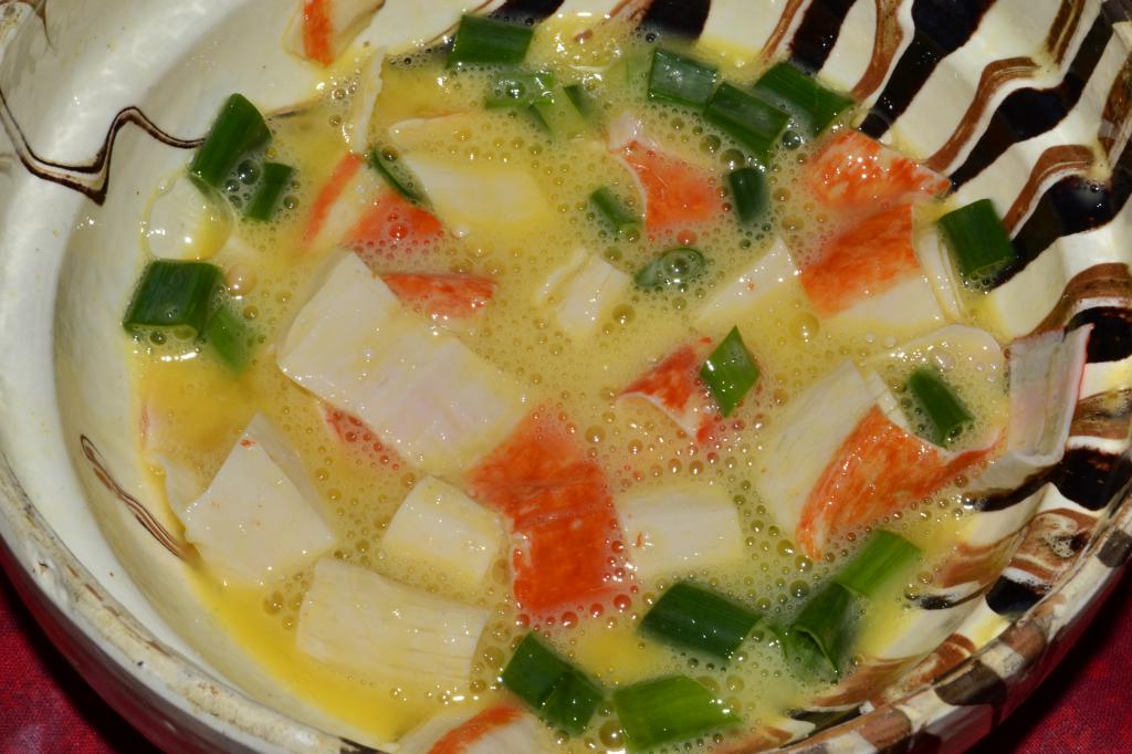 холодный суп из крабовых палочек