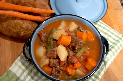 string bean soup with meat