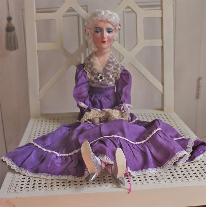 movable boudoir doll