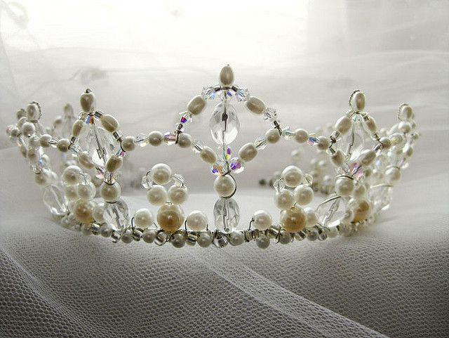 DIY bead crown