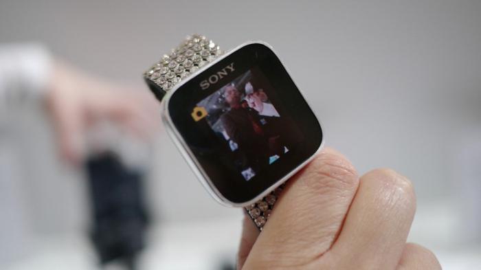 умные часы sony smartwatch