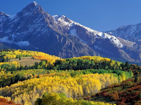 самая большая гора в казахстане