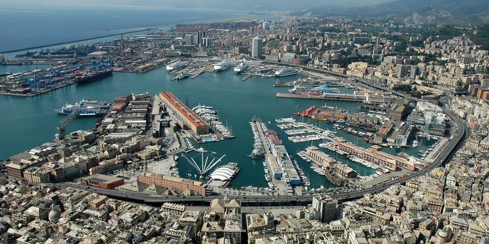 Морской порт Генуя